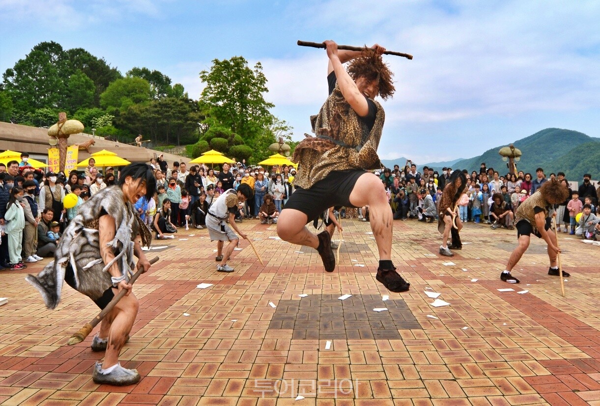 Seokjangri Paleolithic Festival / Photo - Gongju City